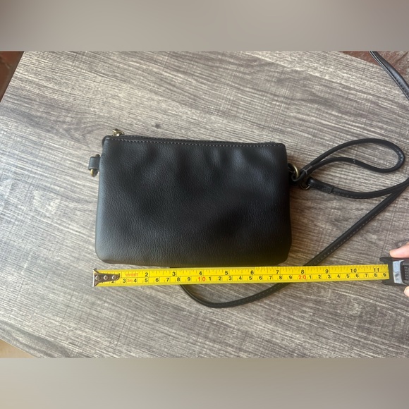 a.n.a black crossbody handbag - Picture 11 of 11